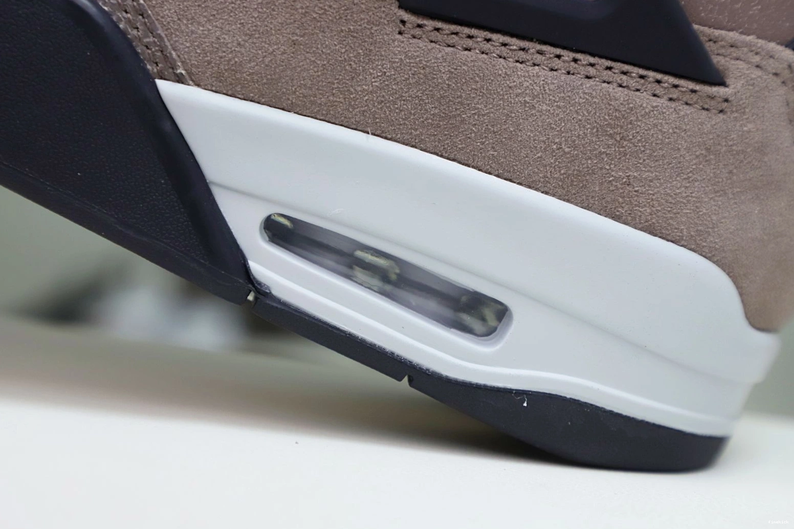 4 RETRO 'TAUPE JORDAN HAZE' AIR 0215